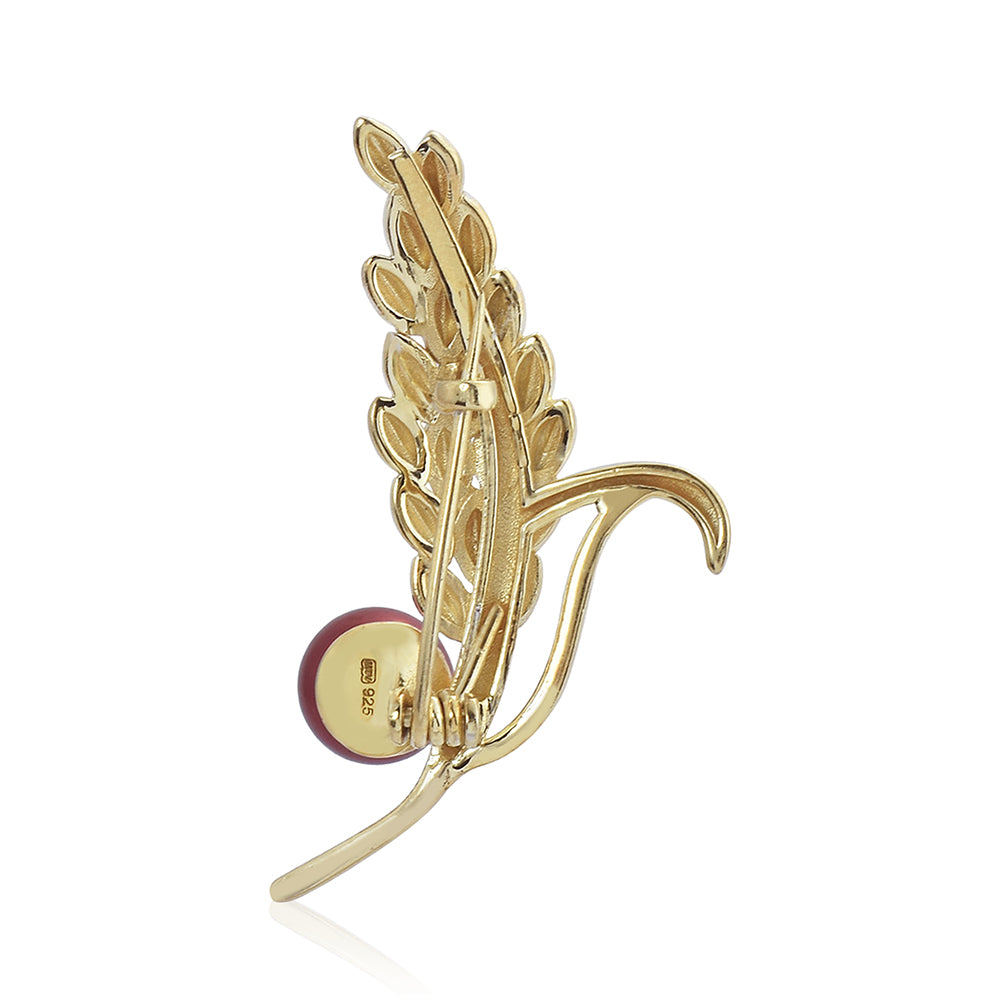 Broche de Plata Bañada en Oro con Perla roja de río