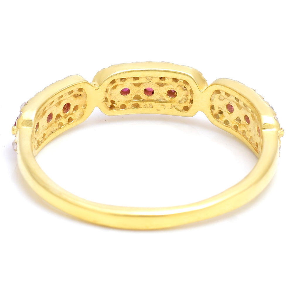 Anillo de Plata Bañada en Oro con Rubí de Madagascar y Topacio Blanco