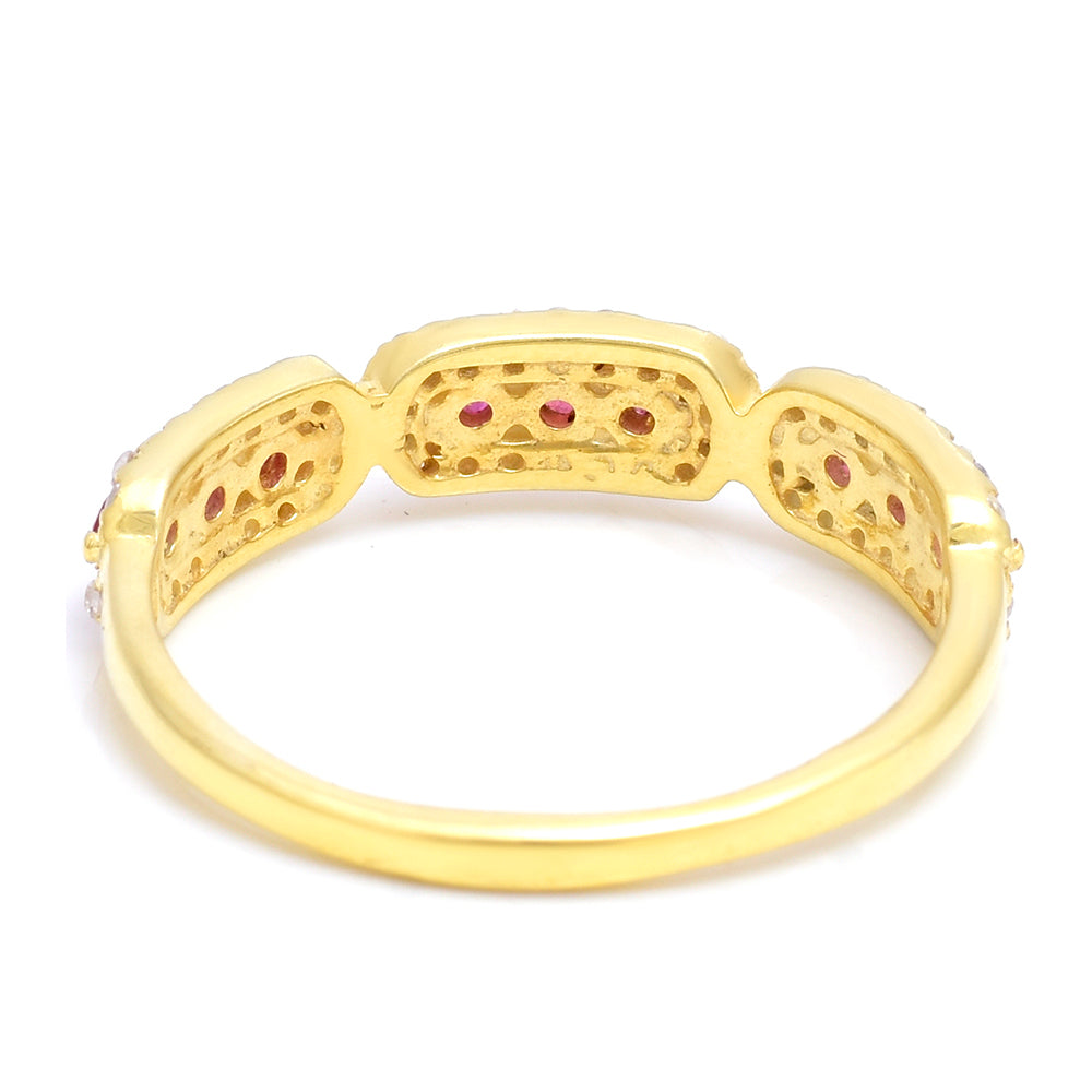 Anillo de Plata Bañada en Oro con Rubí de Madagascar y Topacio Blanco