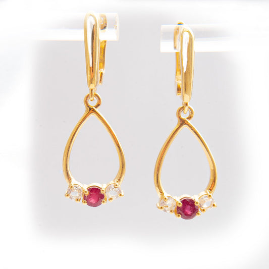 Pendientes de Plata Bañada en Oro con Rubí de Madagascar
