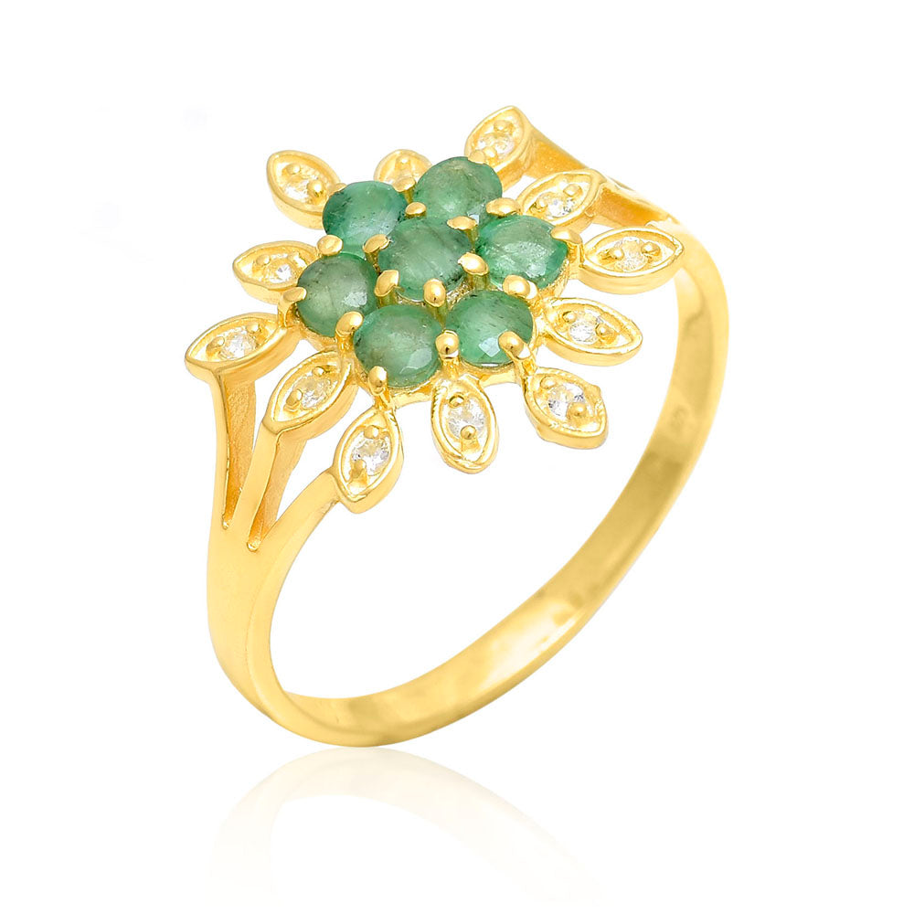 Anillo de Plata Bañada en Oro con Esmeralda de Brasil y Topacio Blanco