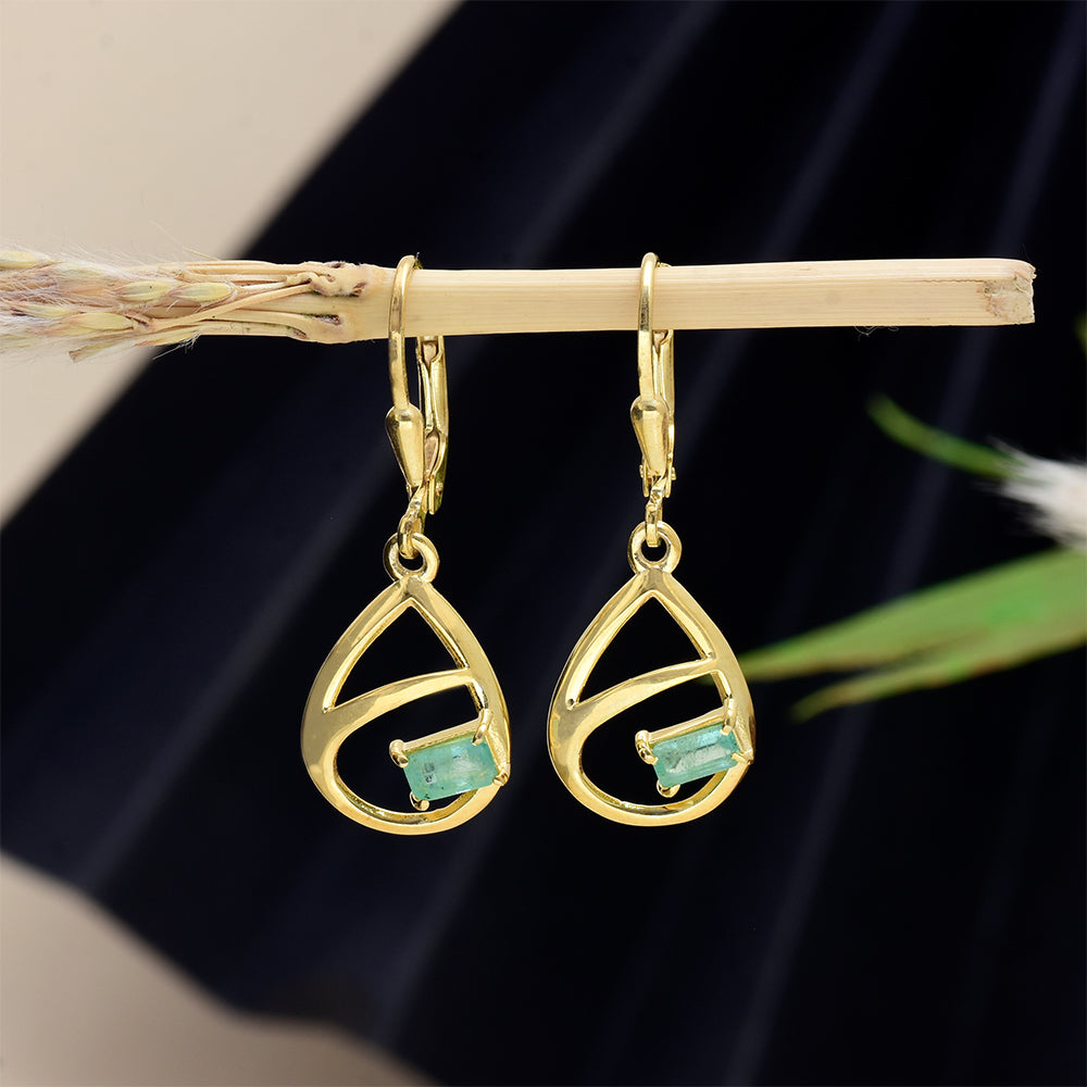 Pendientes de Plata Bañada en Oro con Esmeralda de Brasil