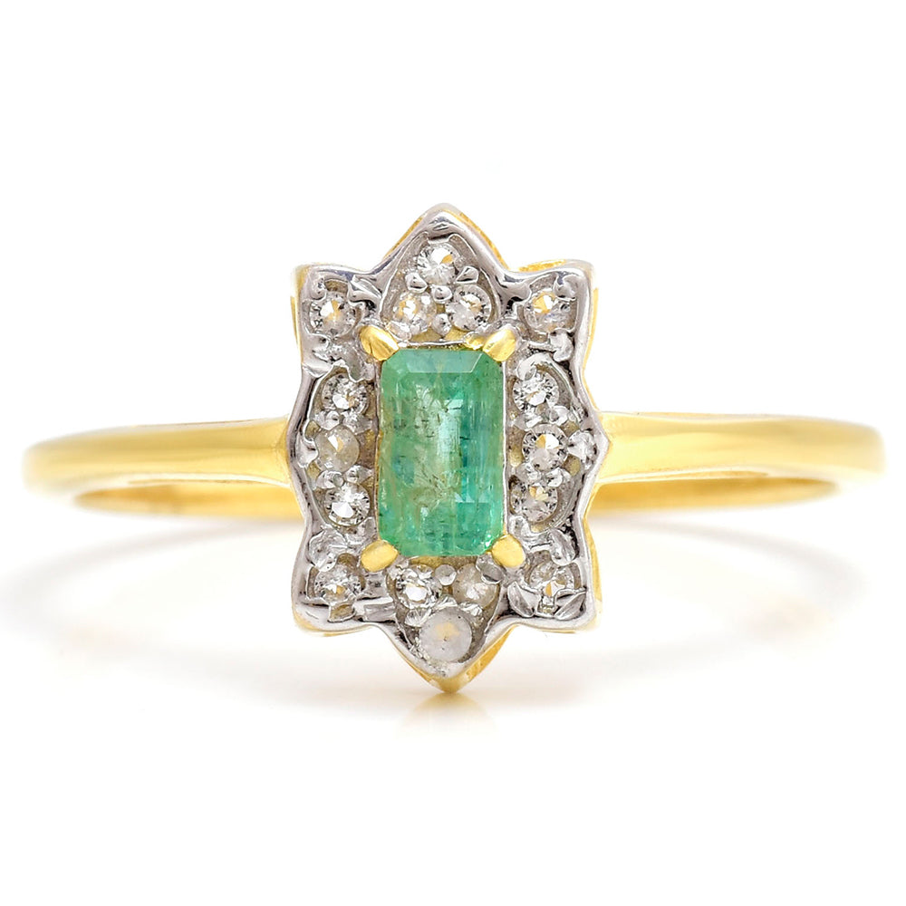 Anillo de Plata Bañada en Oro con Esmeralda de Brasil y Topacio Blanco