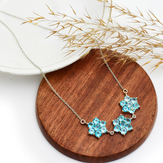 Collar de Plata con Apatita azul de Madagascar