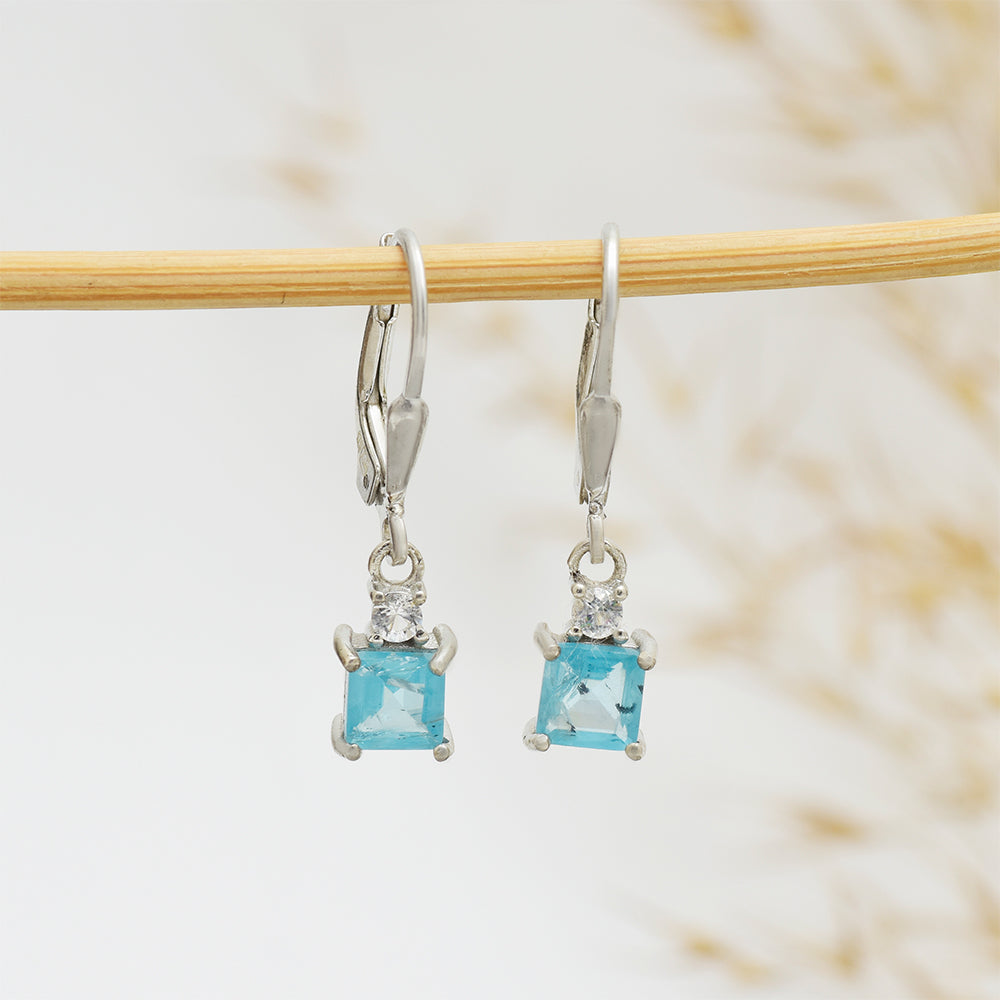 Pendientes de Plata con Apatita azul de Madagascar y Topacio Blanco 4 