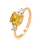 Anillo de Aleación Bañado en Oro con Cristal Emporia® Amarillo y Cristal Emporia® Blanco