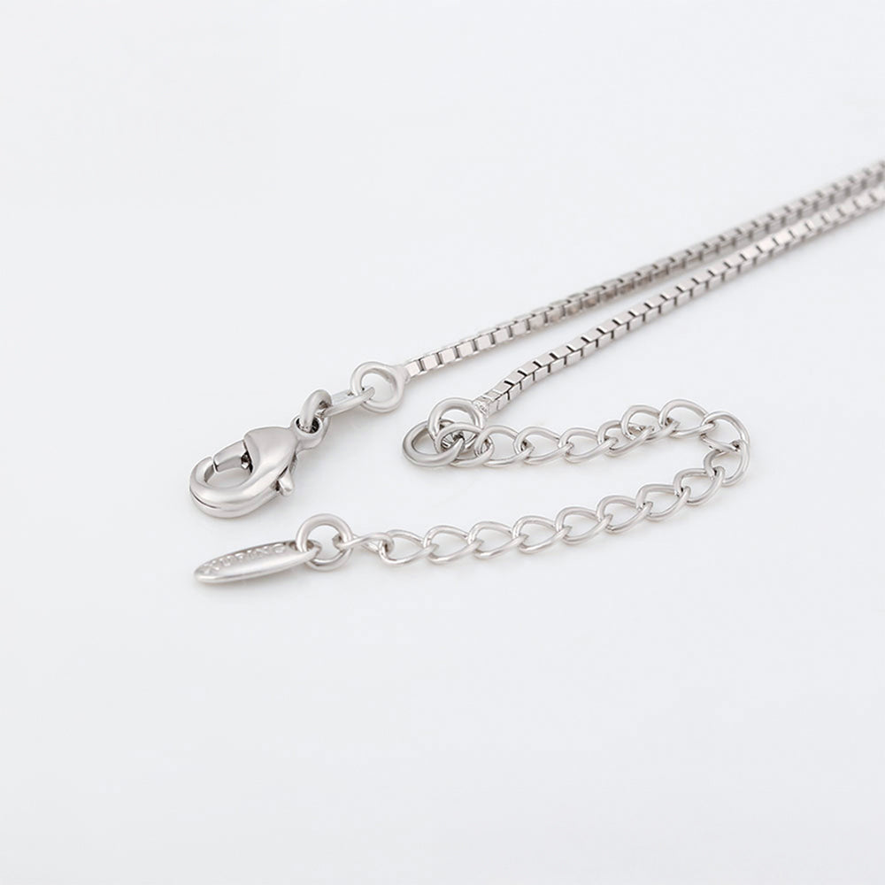 Collar de Aleación Bañado en Oro con Cristal Emporia® Rojo