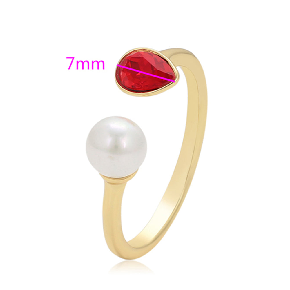 Anillo de Aleación Bañado en Oro con Perla de cristal y Cristal Emporia® Rojo