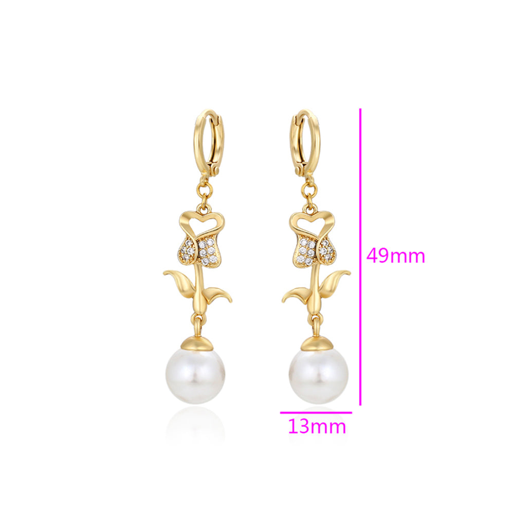 Pendientes de Aleación Bañado en Oro con Perla de cristal y Cristal Emporia® Blanco 2 