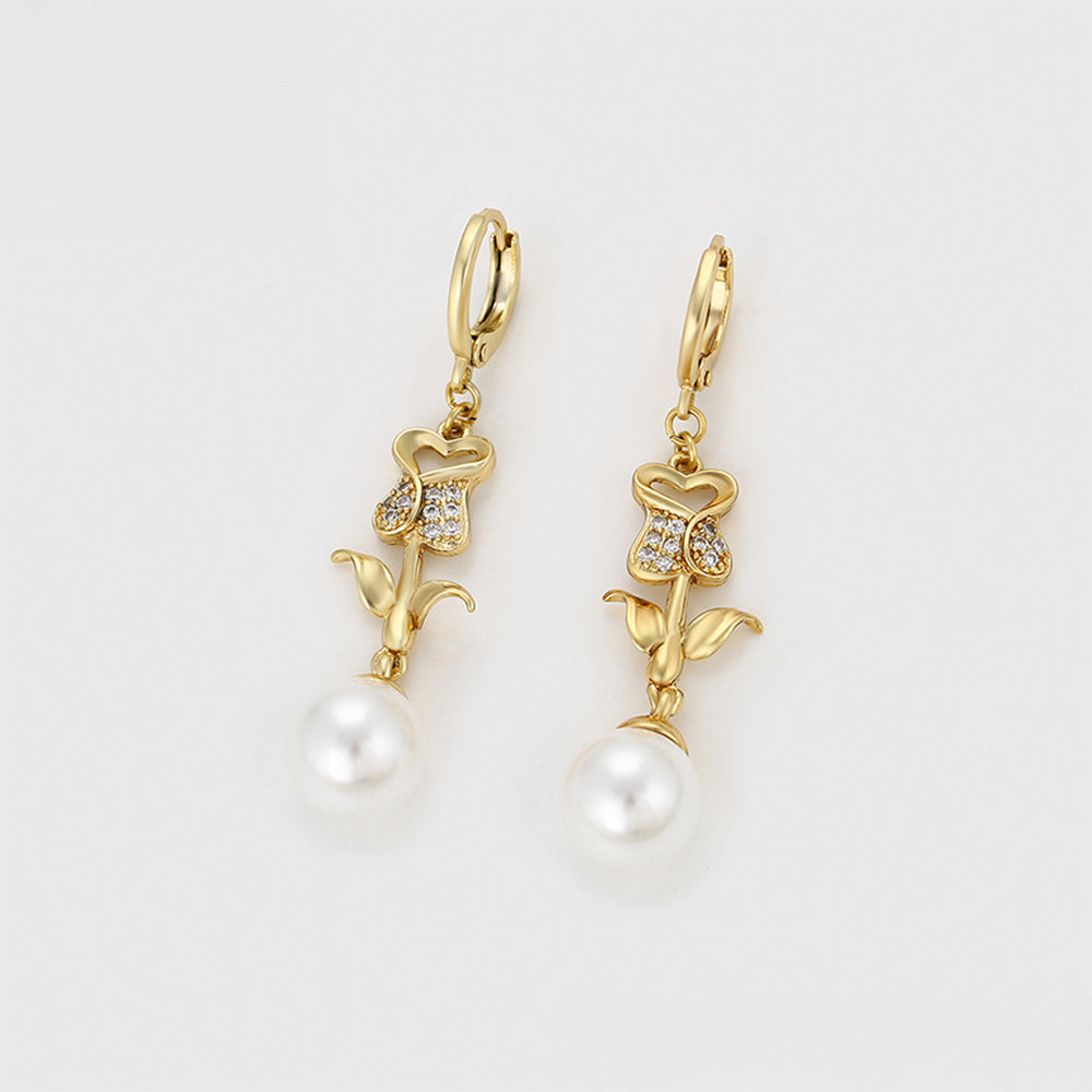 Pendientes de Aleación Bañado en Oro con Perla de cristal y Cristal Emporia® Blanco 3 
