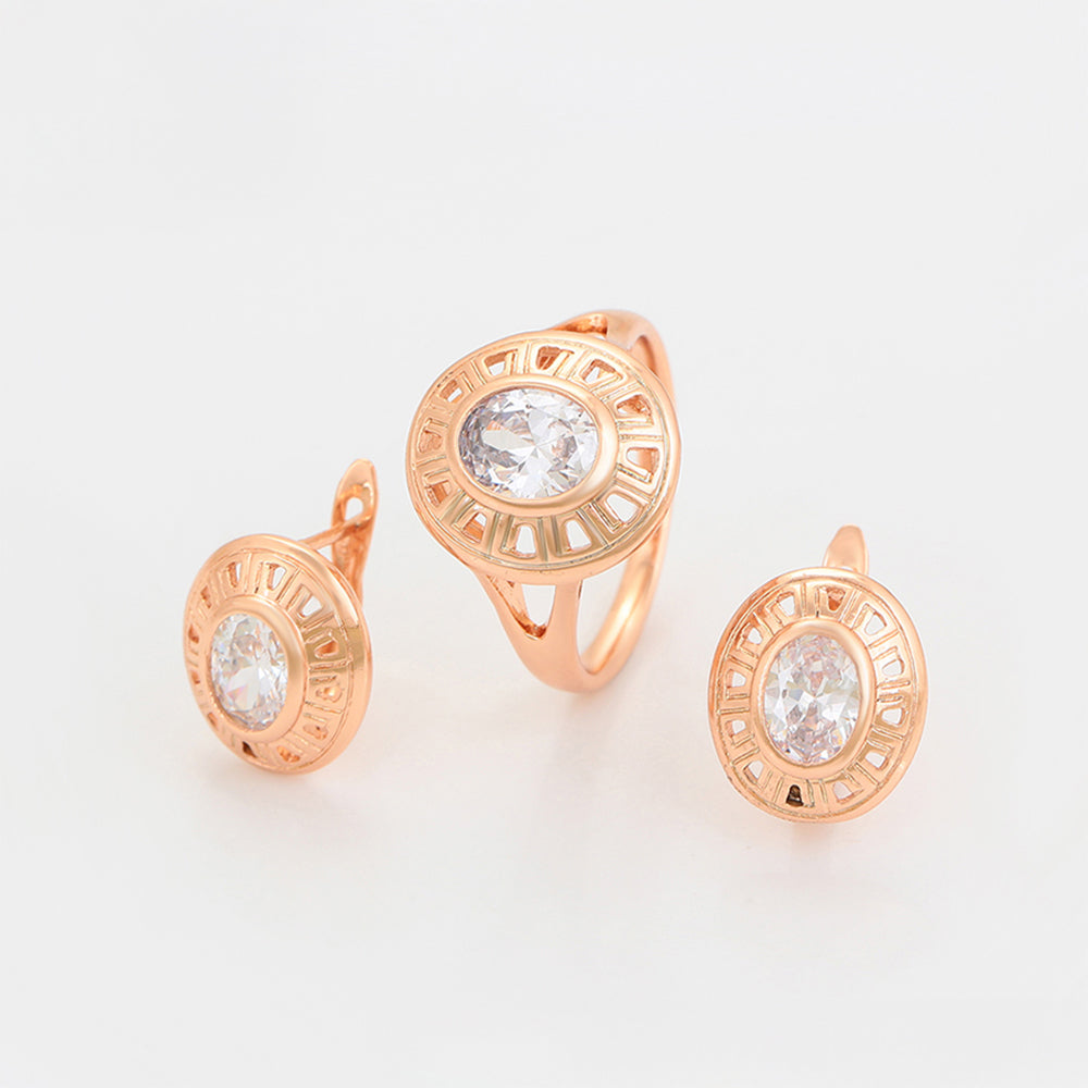 Conjunto de Aleación Bañado en Oro con Cristal Emporia® Blanco ( Pendientes +Anillo )