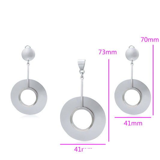 Conjunto de Aleación Bañado en Oro ( Pendientes +Colgante )