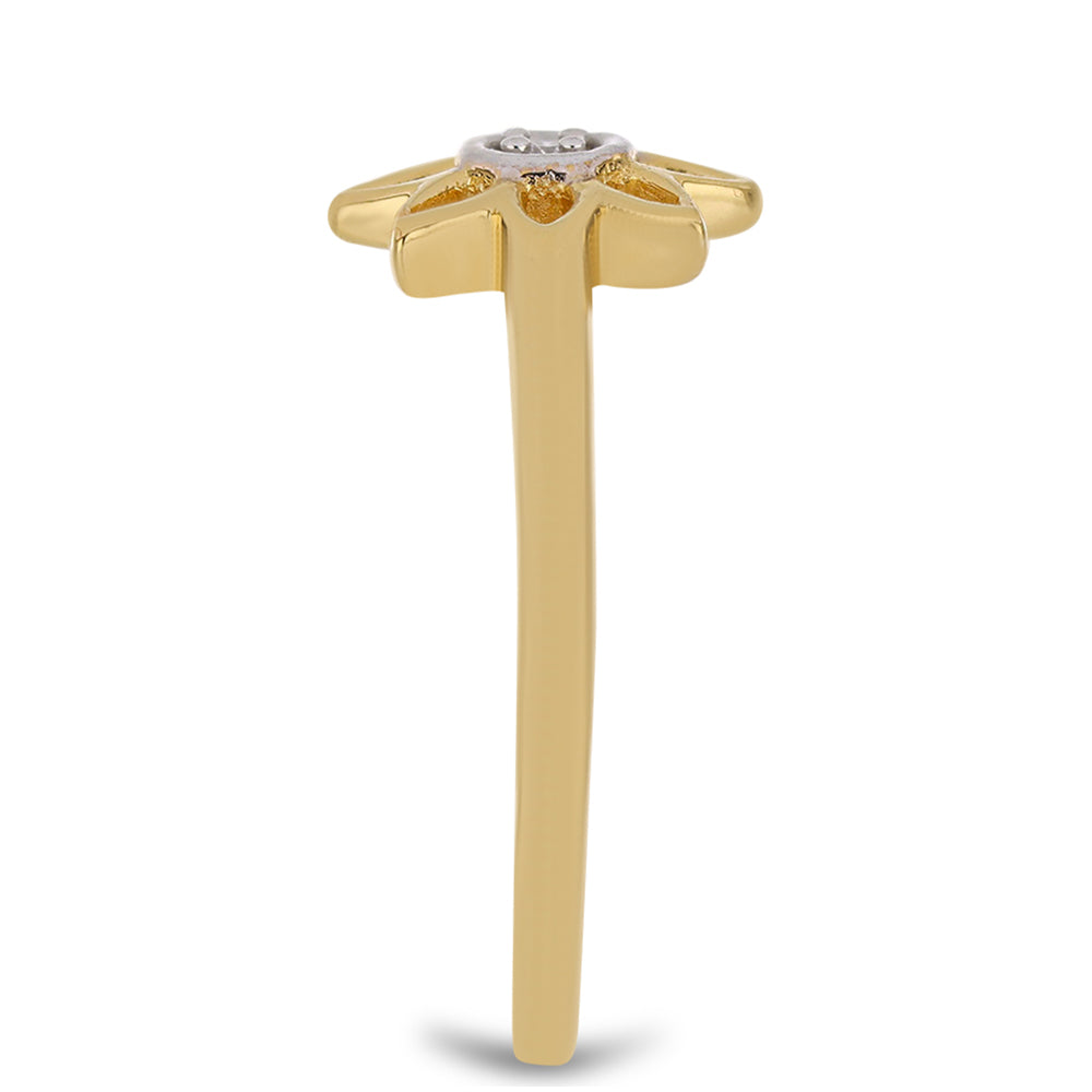 Anillo de Plata Bañada en Oro con Diamante blanco 4 