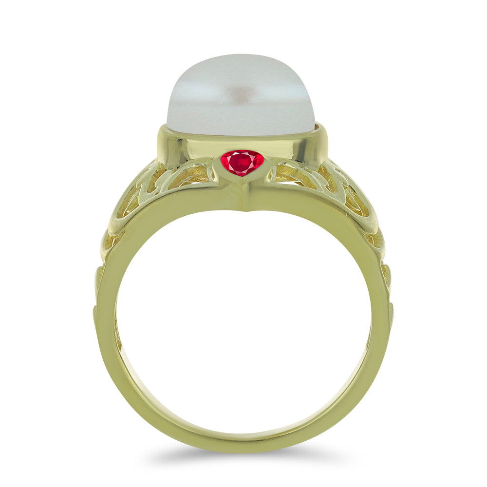 Anillo de Plata Bañada en Oro con Perla de Agua Dulce y Rubí de Madagascar