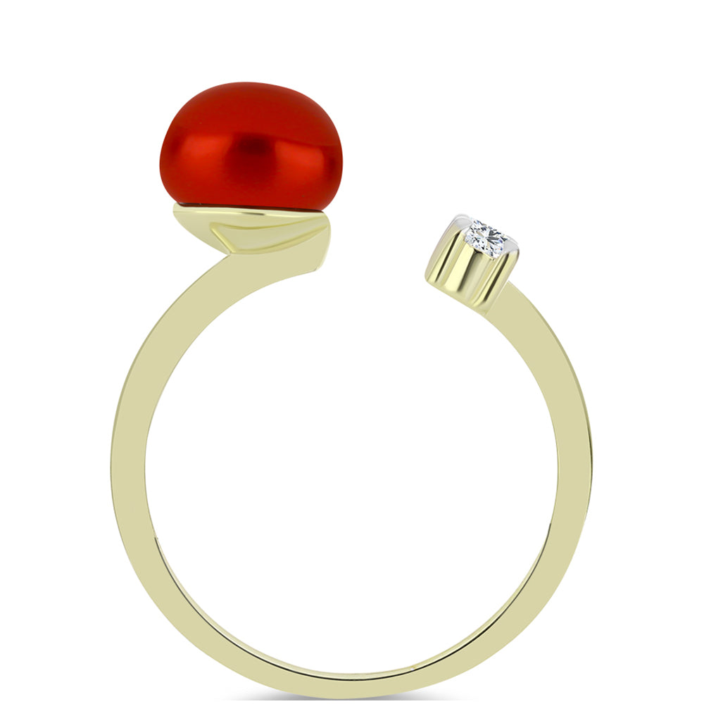 Anillo de Plata Bañada en Oro con Perla roja de río y Topacio Blanco