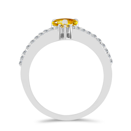 Anillo de Plata con Citrino de los Montes Urales y Topacio Blanco