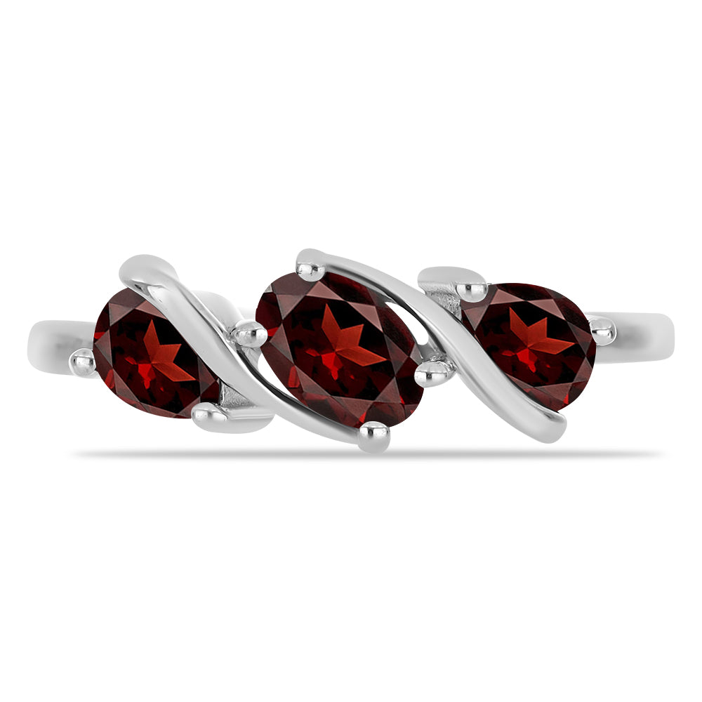 Anillo de Plata con Granate Barton