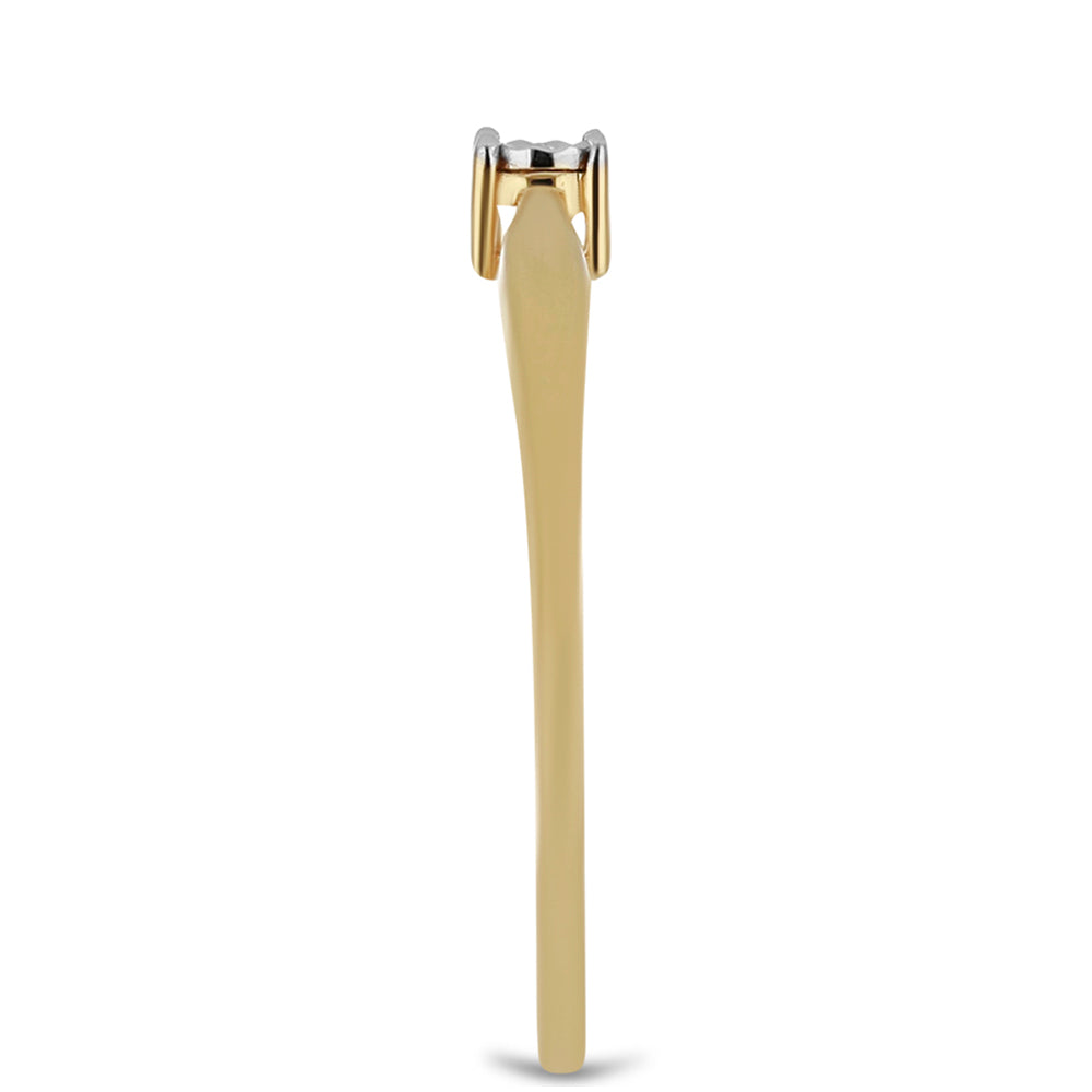 Anillo de Plata Bañada en Oro con Diamante blanco 4 