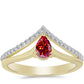 Anillo de Plata Bañada en Oro con Majestuosa moisanita roja y Topacio Blanco