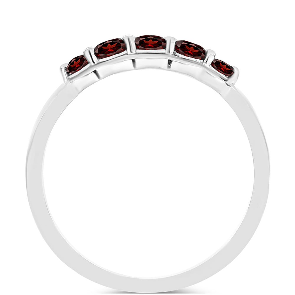 Anillo de Plata con Granate Barton