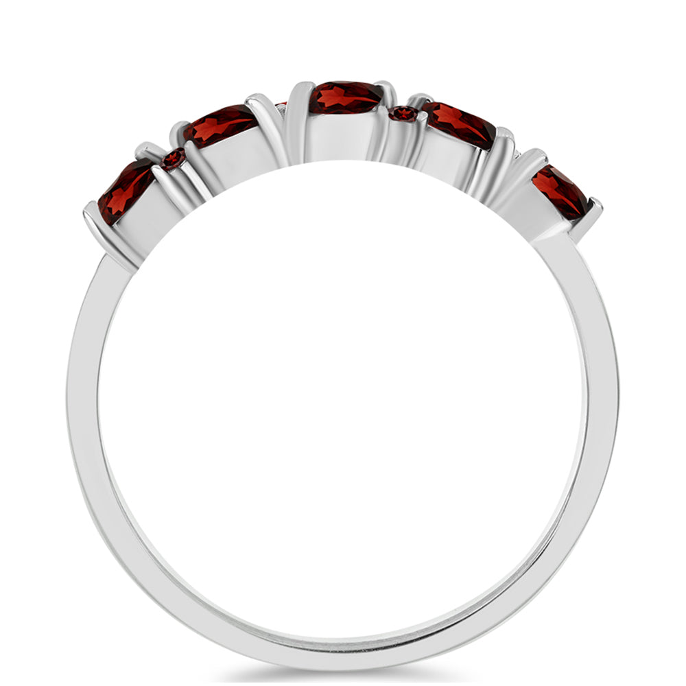 Anillo de Plata con Granate Barton