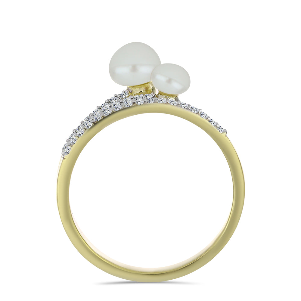 Anillo de Plata Bañada en Oro con Perla blanca de agua dulce y Topacio Blanco