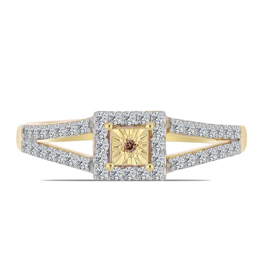 Anillo de Plata Bañada en Oro con Diamante Cognac y Topacio Blanco