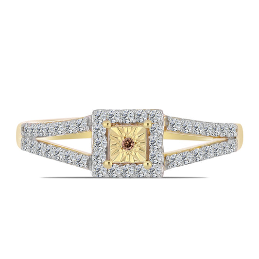 Anillo de Plata Bañada en Oro con Diamante Cognac y Topacio Blanco