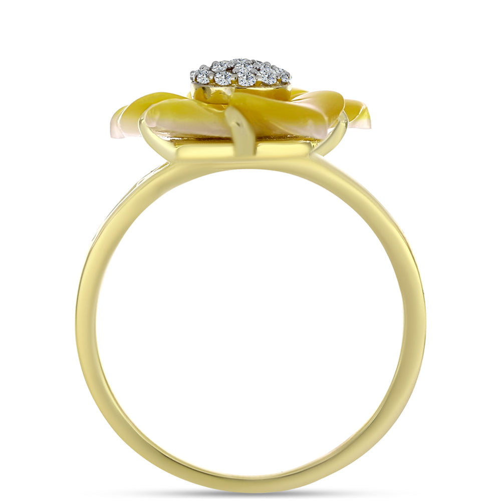 Anillo de Plata Bañada en Oro con Madreperla y Topacio Blanco