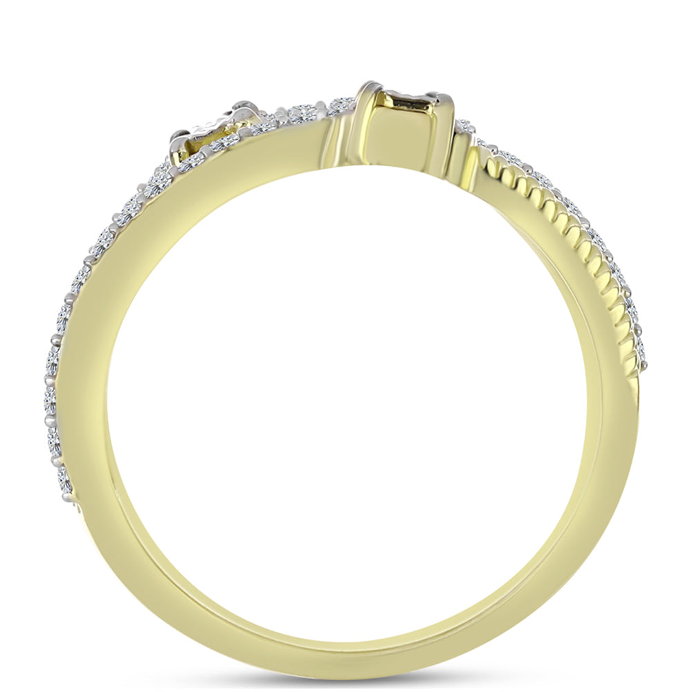 Anillo de Plata Bañada en Oro con Diamante blanco y Topacio Blanco 2 