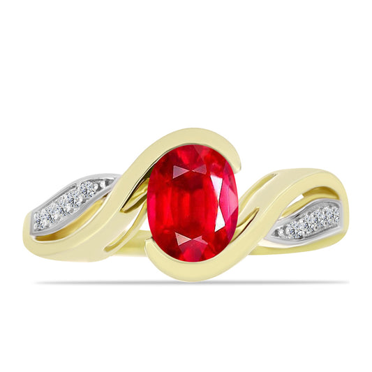 Anillo de Plata Bañada en Oro con Ágata Roja y Topacio Blanco