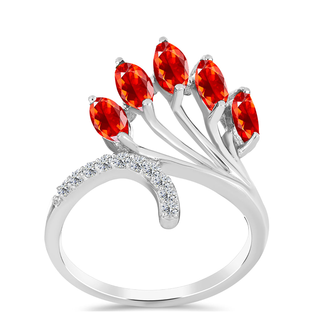 Anillo de Plata con Ópalo Rojo etíope de Lega Dembi y Topacio Blanco