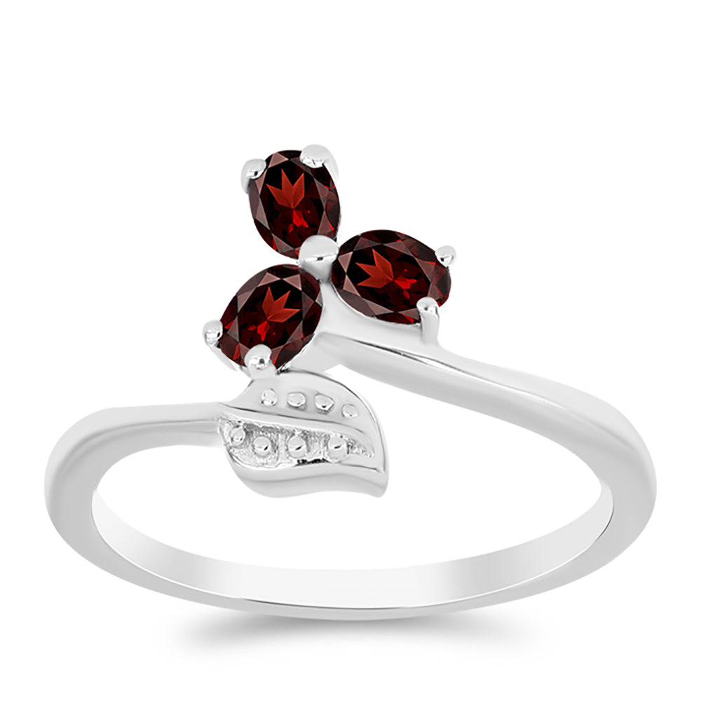 Anillo de Plata con Granate Barton
