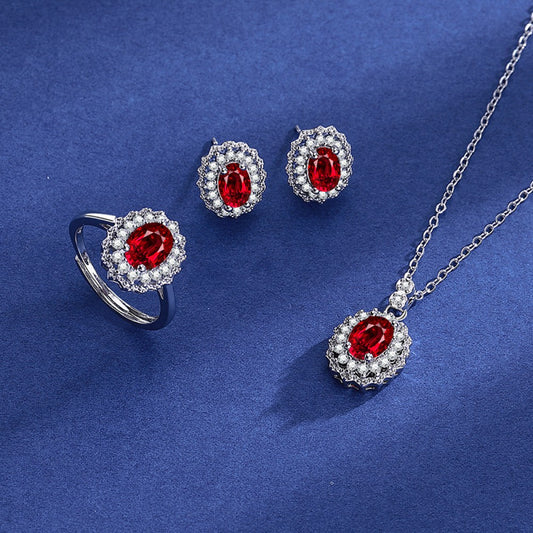 Conjunto de Aleación Bañado en Oro con Cristal Emporia® Rojo y Cristal Emporia® Blanco ( Collar +Pendientes +Anillo )