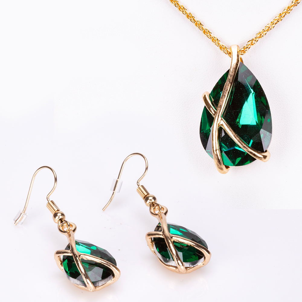 Conjunto de Aleación Bañado en Oro con Cristal Emporia® Verde ( Collar +Pendientes +Colgante ) 1 