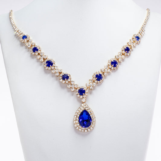Conjunto de Aleación Bañado en Oro con Cristal Emporia® Azul y Cristal Emporia® Blanco ( Collar +Pendientes )