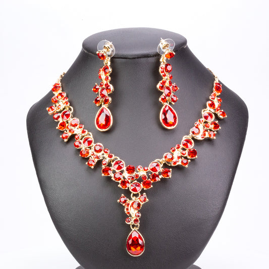 Conjunto de Aleación Bañado en Oro Blanco con Cristal Emporia® Rojo (Collar +Pendientes )