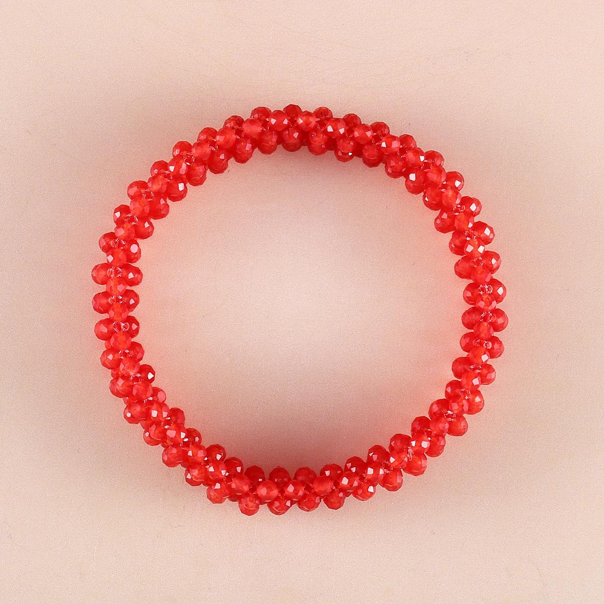 Pulsera con Cuarzo Rojo. 66 Quilates en total. 13.20 Gramos