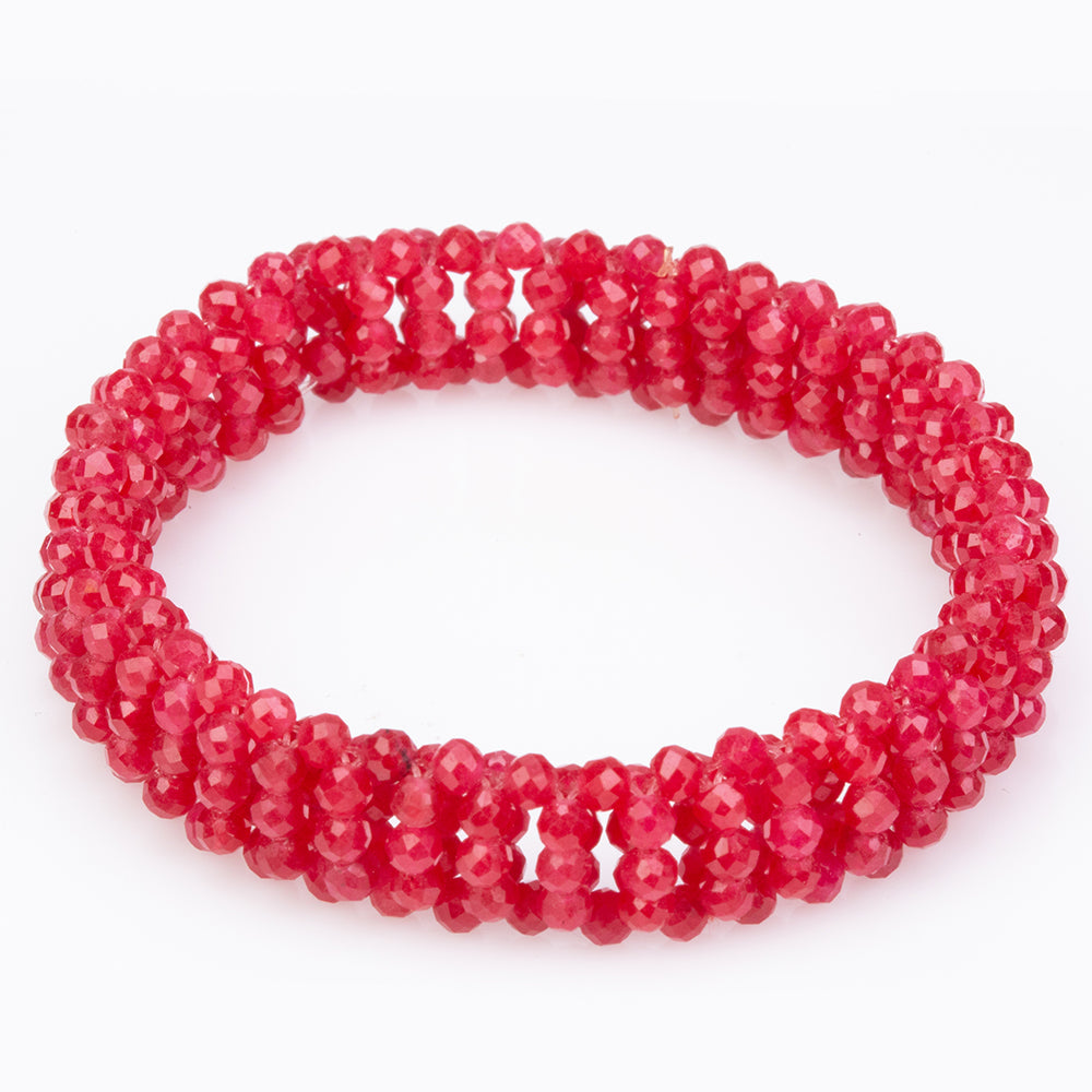 Pulsera con Cuarzo Rojo. 66 Quilates en total. 13.20 Gramos