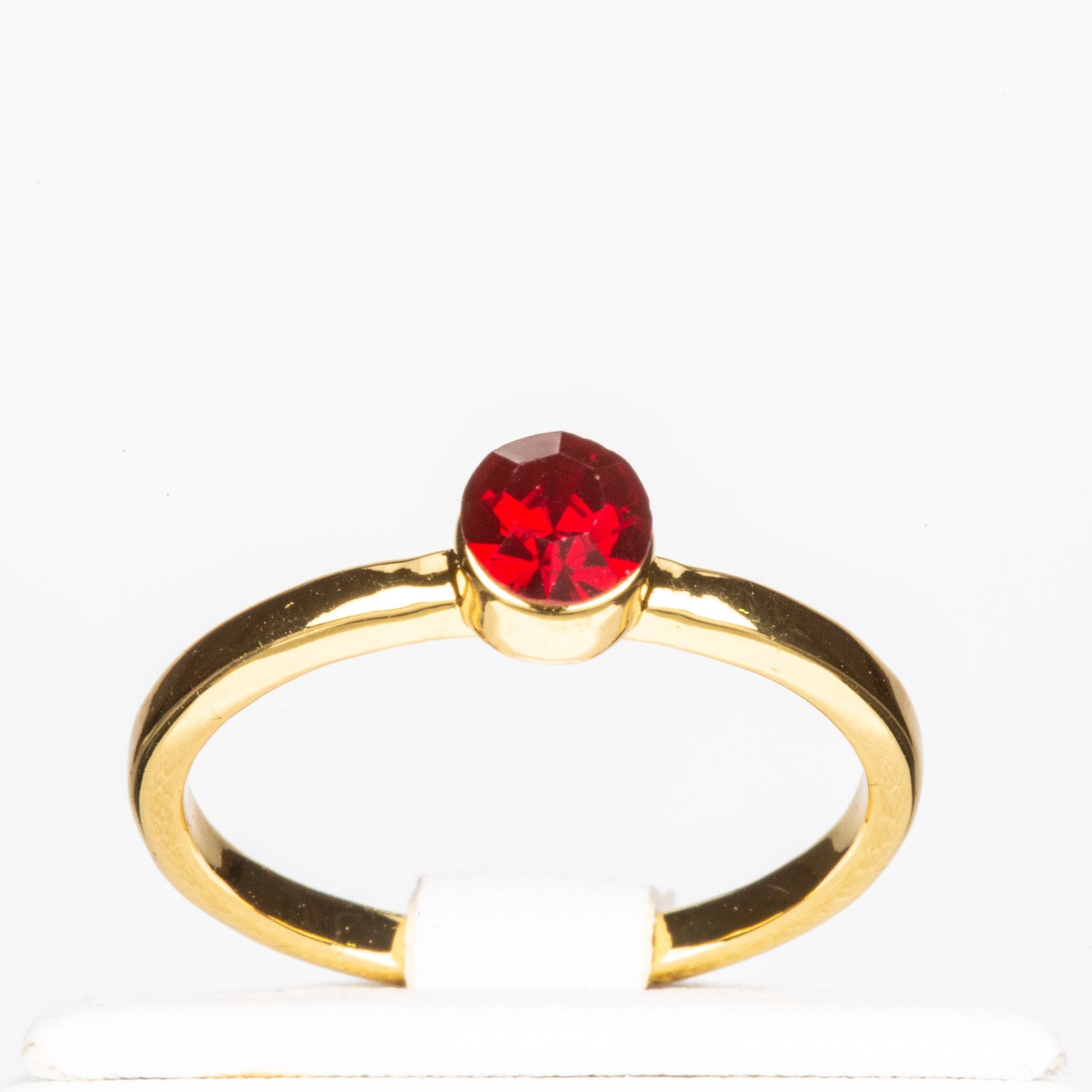 Conjunto de Aleación Bañado en Oro con Cristal Emporia® Rojo ( Anillo ) 13 